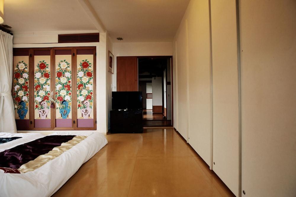 Hotel Chiwoonjung 2*